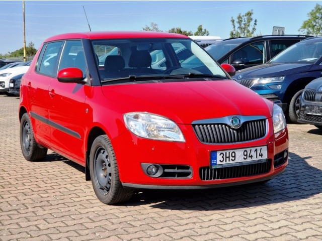 Škoda Fabia 1.2i 44KW KLIMA 32.000KM!!! ČR