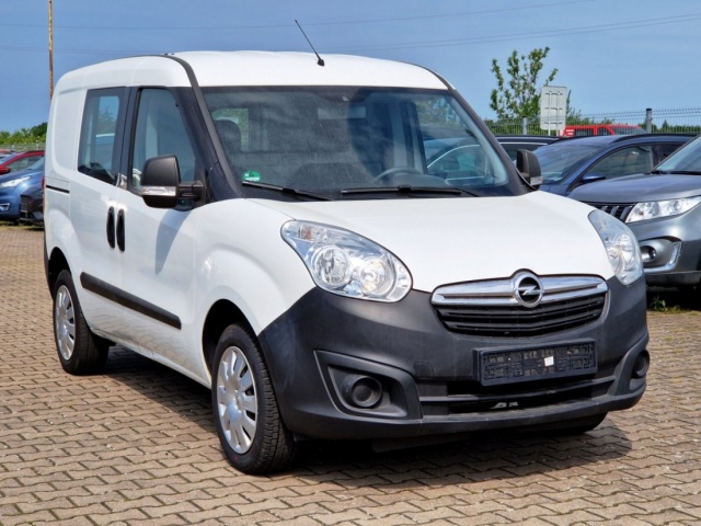 Opel Combo 1.4i 70KW KLIMA 1.MAJ SERVISKA